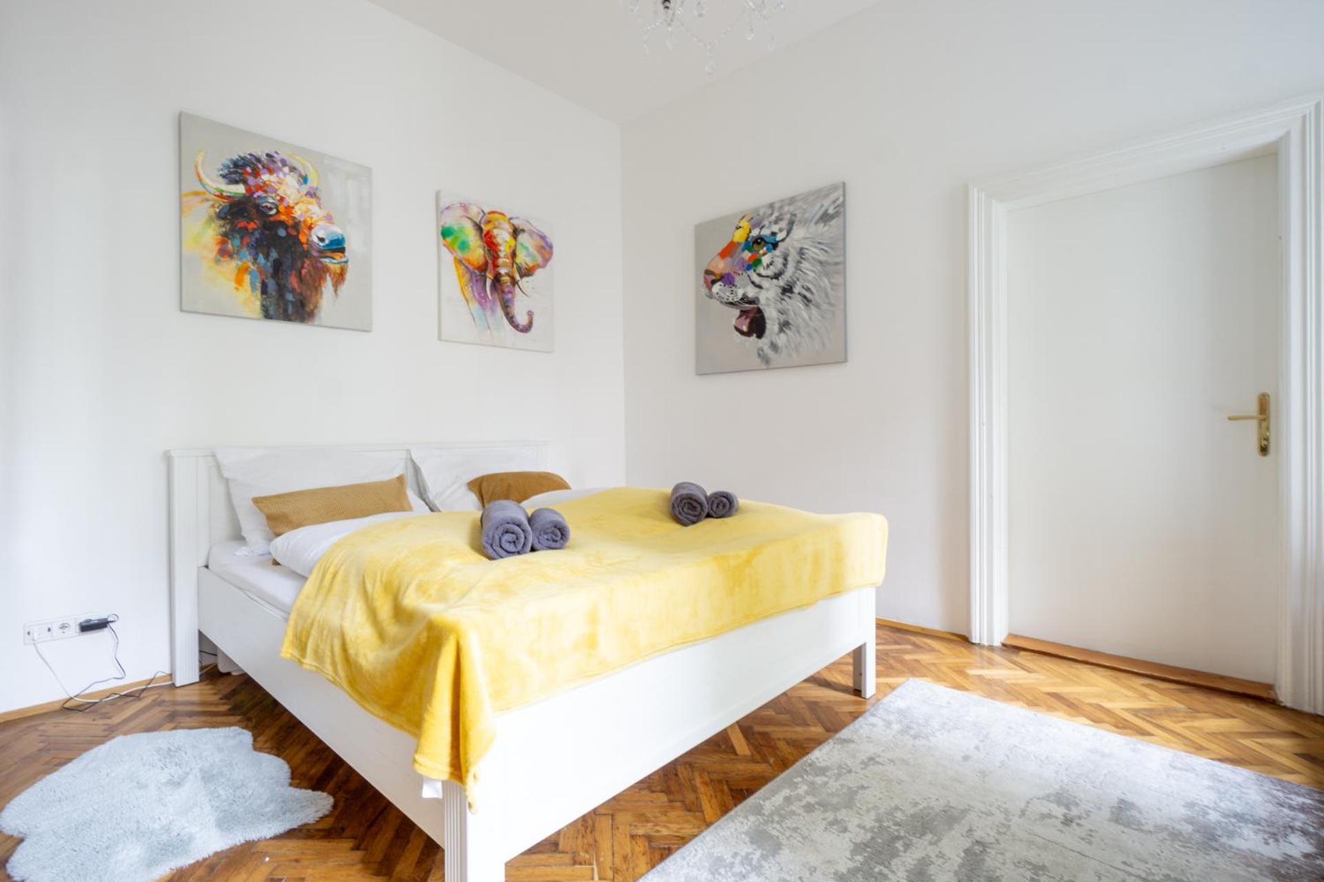 Central Apartment In Viennese Old Building Exterior photo