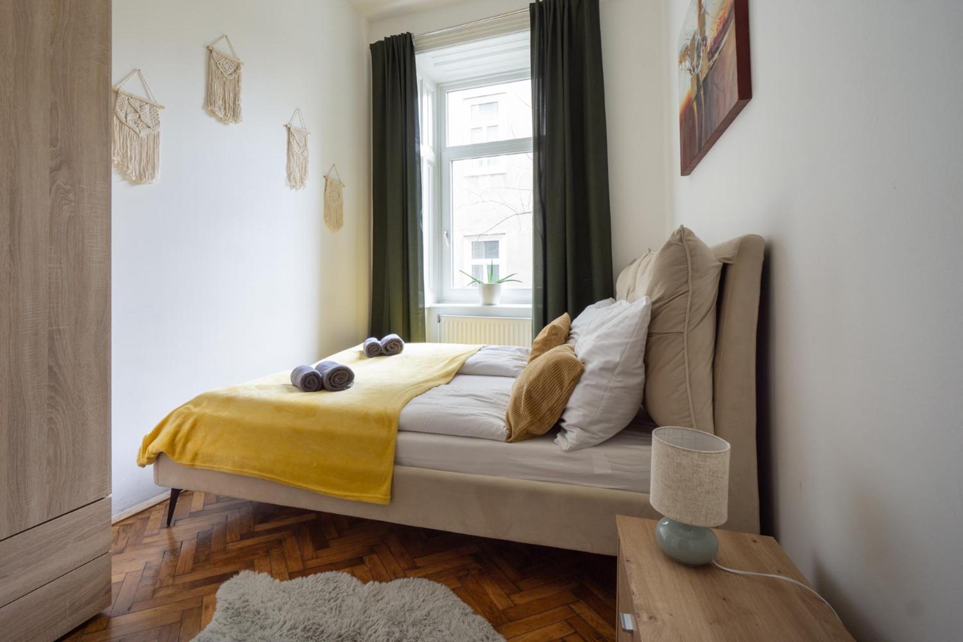 Central Apartment In Viennese Old Building Exterior photo